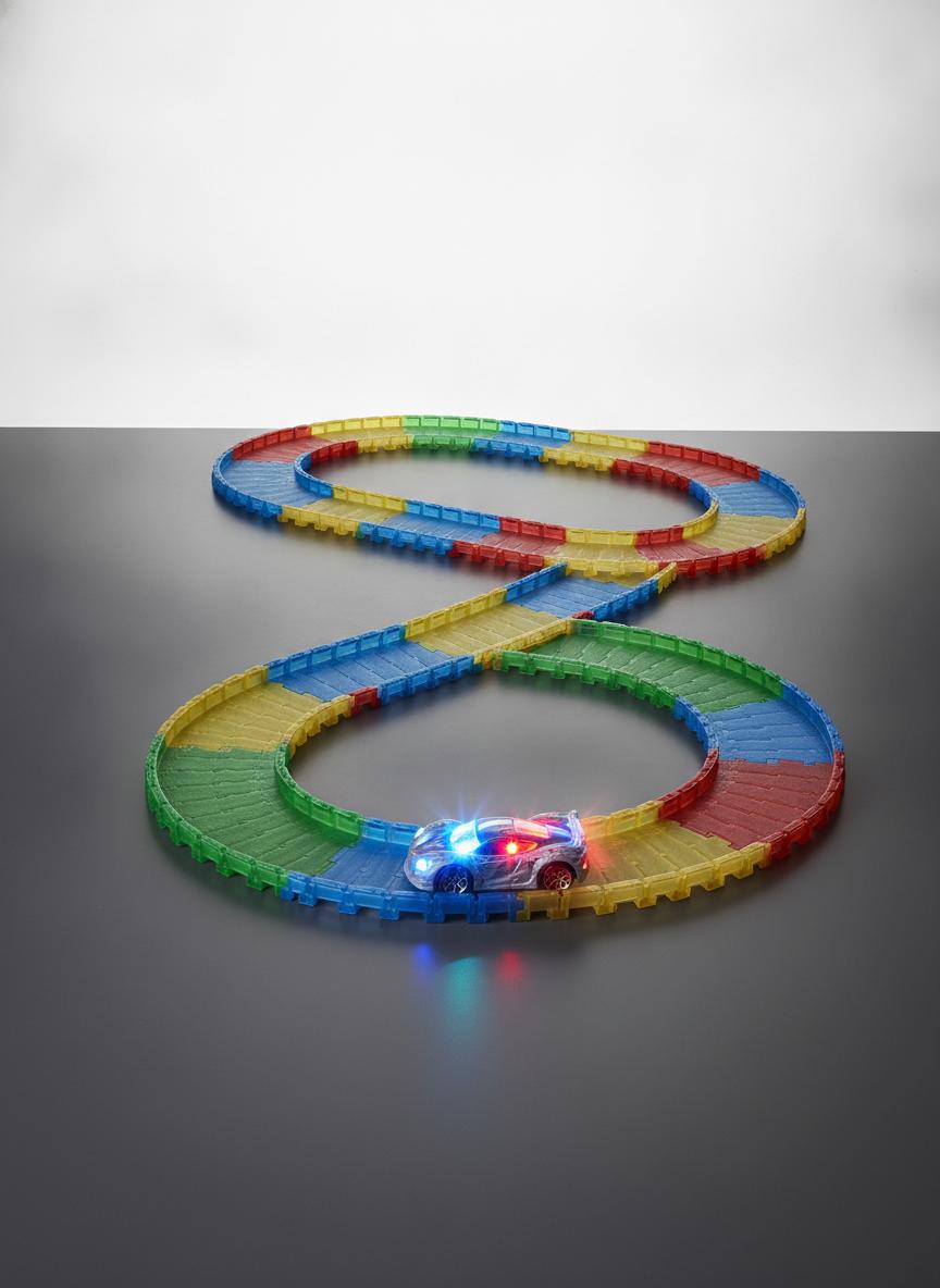 Flexible Race Track Circuit